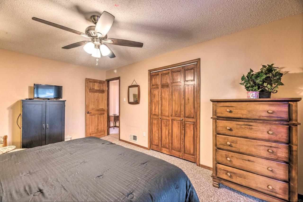 Condo With Hot Tub About 4 Miles To Ruidoso Winter Park! Exterior photo